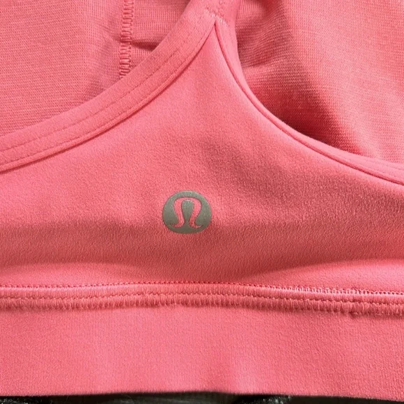 LULULEMON FLOW Y BRA *Nulu in SAKURA PINK SZ 10 NWT